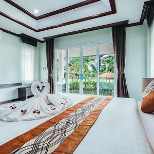 Deluxe Bungalow
